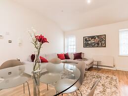 The Eamon DeVelara Suite - hiphipstay