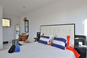 Unique Modern Villa with very pool