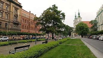 Cracow Central Aparthotel