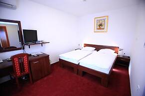 HOTEL ORION