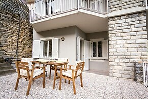 Como Lake Amazing Views