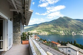 Como Lake Amazing Views