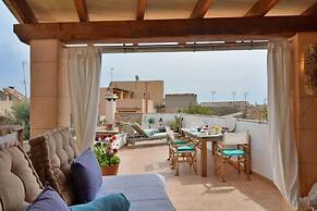 Mallorca traditional stone village house