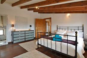 Mallorca traditional stone village house