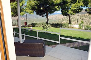 Chrissa Camping Rooms & Bungalows