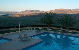 Chrissa Camping Rooms & Bungalows