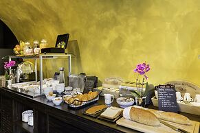Best Western Hotel Journel Saint-Laurent-du-Var