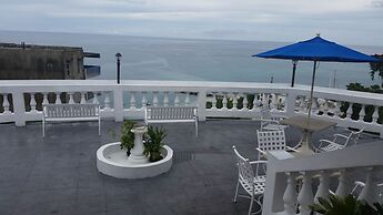 High Tides Beach Studio