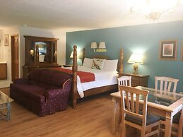 Meadowlark Motel with Restaurant & Bar