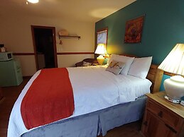 Meadowlark Motel with Restaurant & Bar