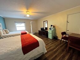 Meadowlark Motel with Restaurant & Bar