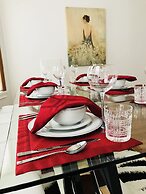 Boston Lodge and Suites