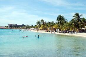 Ocean Resort Apartment Trupial