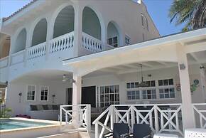 Ocean Resort Villa Condor