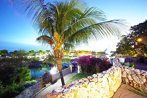 Ocean Resort Villa Condor