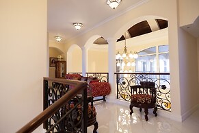 Villa with Spectacular Sea View