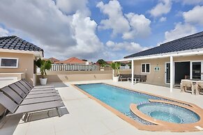 Luxury Villa With Pool in Jan Thiel