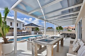 Luxury Villa With Pool in Jan Thiel