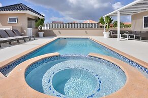 Luxury Villa With Pool in Jan Thiel