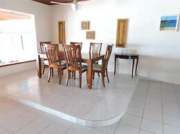 Luxurious Villa with Great Sea View