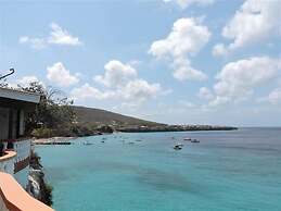 Luxurious Villa with Great Sea View