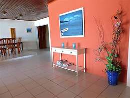 Luxurious Villa with Great Sea View