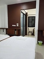 BC guesthouse Si Phraya