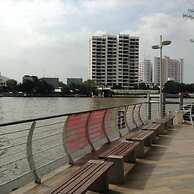 BC guesthouse Si Phraya