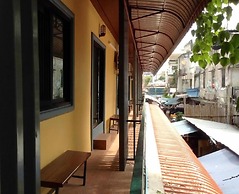 BC guesthouse Si Phraya