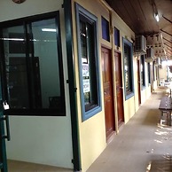 BC guesthouse Si Phraya