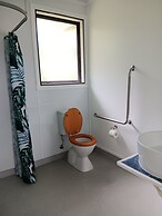 Purple Hen Country Lodge