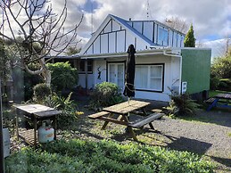 Purple Hen Country Lodge