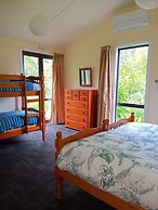 Purple Hen Country Lodge