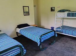 Purple Hen Country Lodge