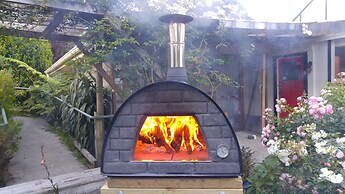 Purple Hen Country Lodge