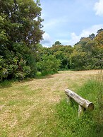 Purple Hen Country Lodge