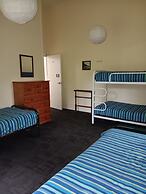 Purple Hen Country Lodge