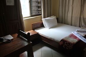 Ideal Hotel