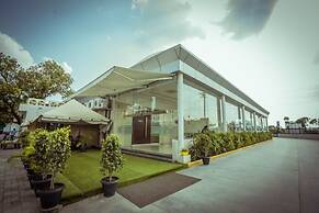 Pride Hotel & Convention Centre Indore