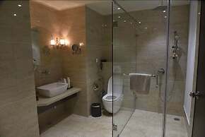 Pride Hotel & Convention Centre Indore