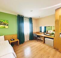 A25 Hotel - 142 Bui Thi Xuan