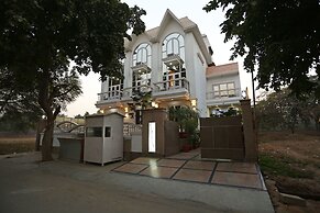 Hotel Exotica Gurgaon
