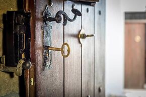 The Windmill Adamas Sea View