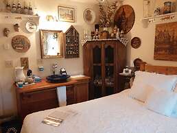 Oasis Bed and Breakfast