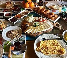 Birgi Hotel Saliha Hanim Tas Konak