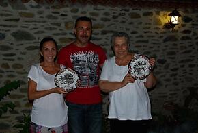 Birgi Hotel Saliha Hanim Tas Konak