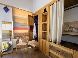 Birgi Hotel Saliha Hanim Tas Konak