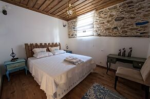 Birgi Hotel Saliha Hanim Tas Konak