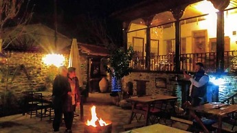 Birgi Hotel Saliha Hanim Tas Konak