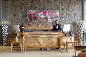 Funda Hotel